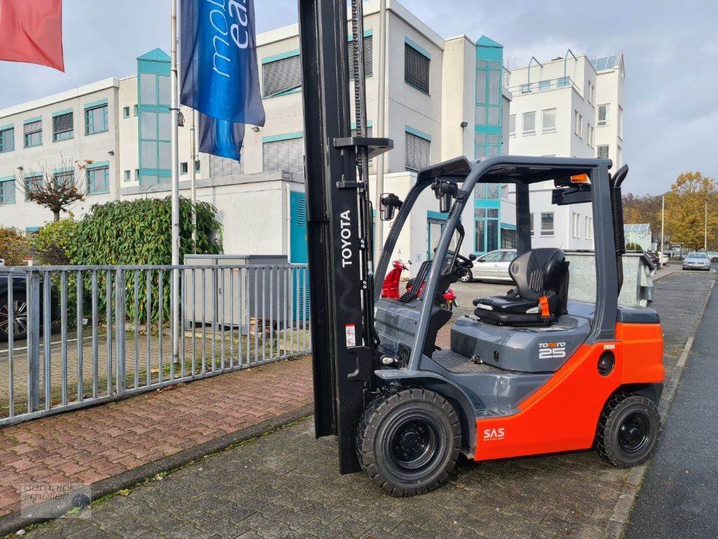 Frontstapler van het type Toyota 02-8FDF25, Gebrauchtmaschine in Friedrichsdorf (Foto 5)