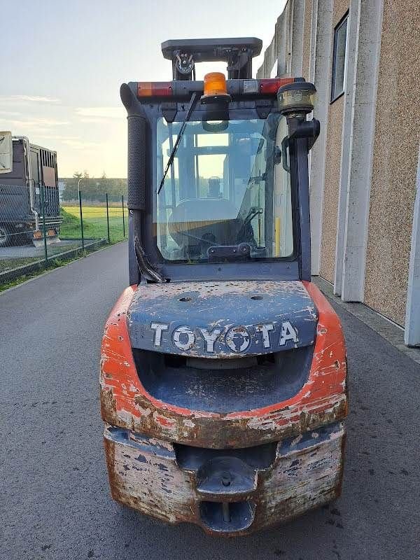 Frontstapler van het type Toyota 02-8FDJF35, Gebrauchtmaschine in Waregem (Foto 3)