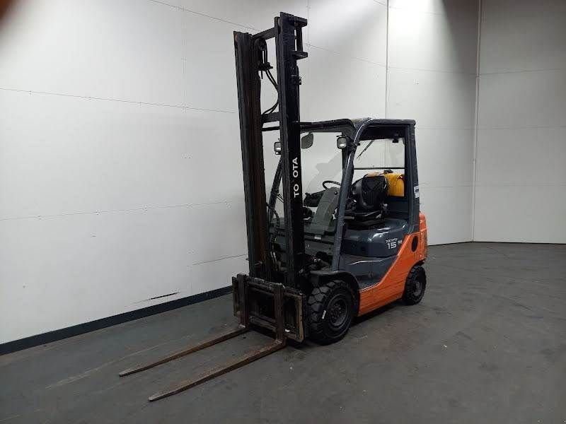 Frontstapler del tipo Toyota 02-8FGF15, Gebrauchtmaschine en Waregem (Imagen 1)