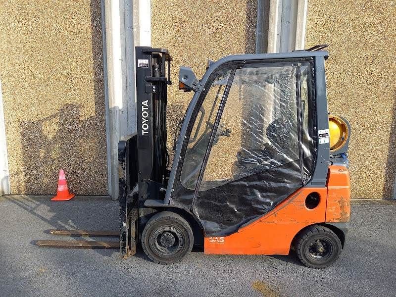 Frontstapler of the type Toyota 02-8FGF18, Gebrauchtmaschine in Waregem (Picture 3)