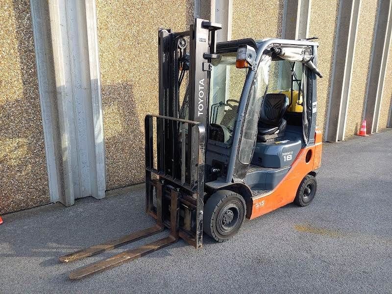 Frontstapler del tipo Toyota 02-8FGF18, Gebrauchtmaschine en Waregem (Imagen 1)