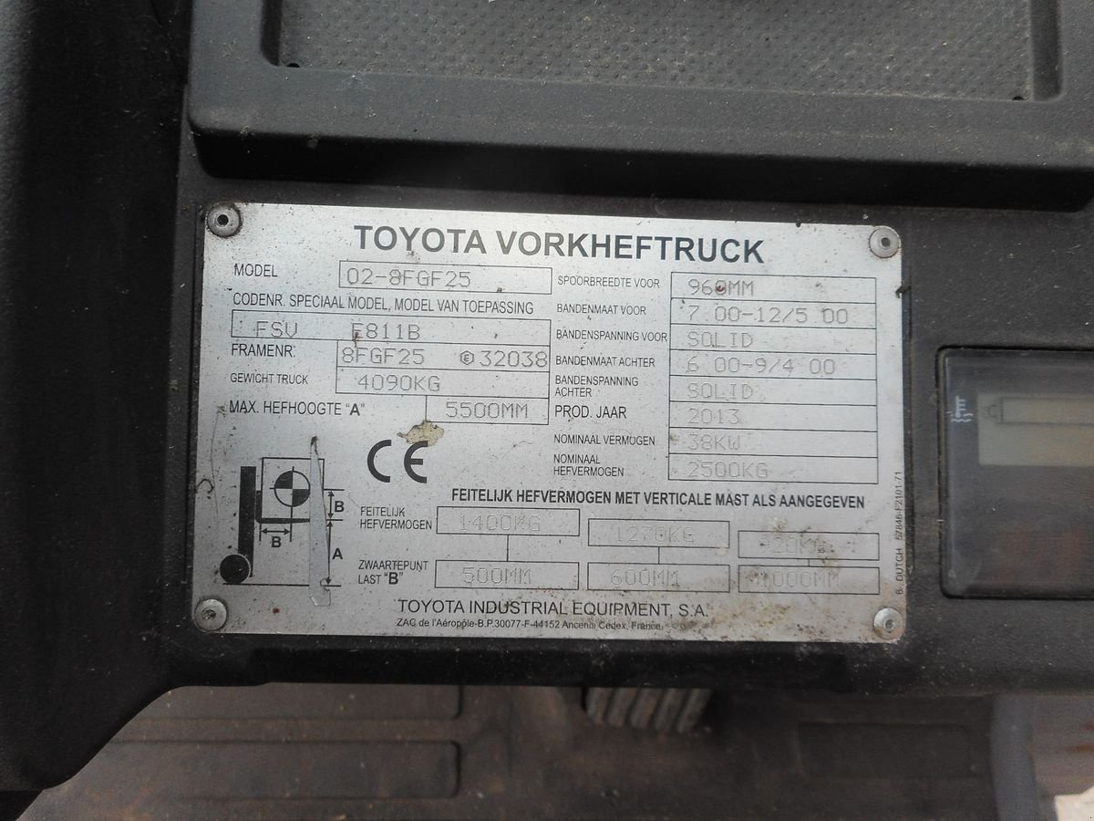 Frontstapler typu Toyota 02-8FGF25 Triplex 5,5m + SS + 4. Kreis + Halbkab, Gebrauchtmaschine w St. Nikolai ob Draßling (Zdjęcie 8)