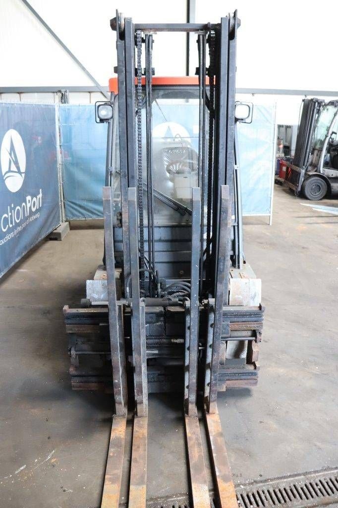 Frontstapler typu Toyota 02-8FGF25, Gebrauchtmaschine w Antwerpen (Zdjęcie 8)