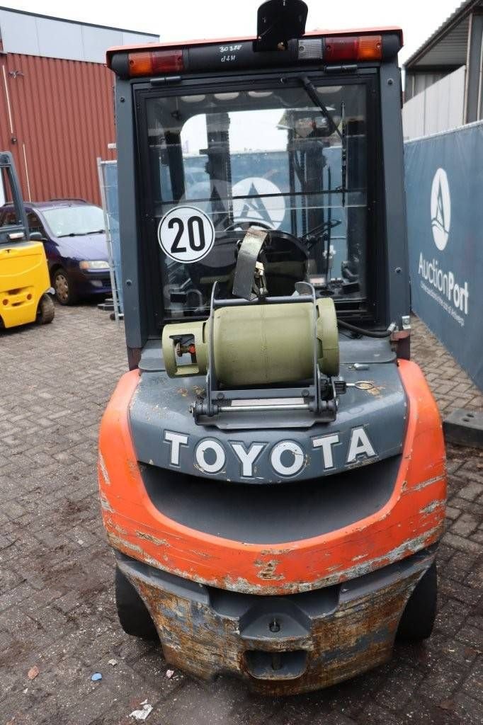 Frontstapler del tipo Toyota 02-8FGF25, Gebrauchtmaschine en Antwerpen (Imagen 4)