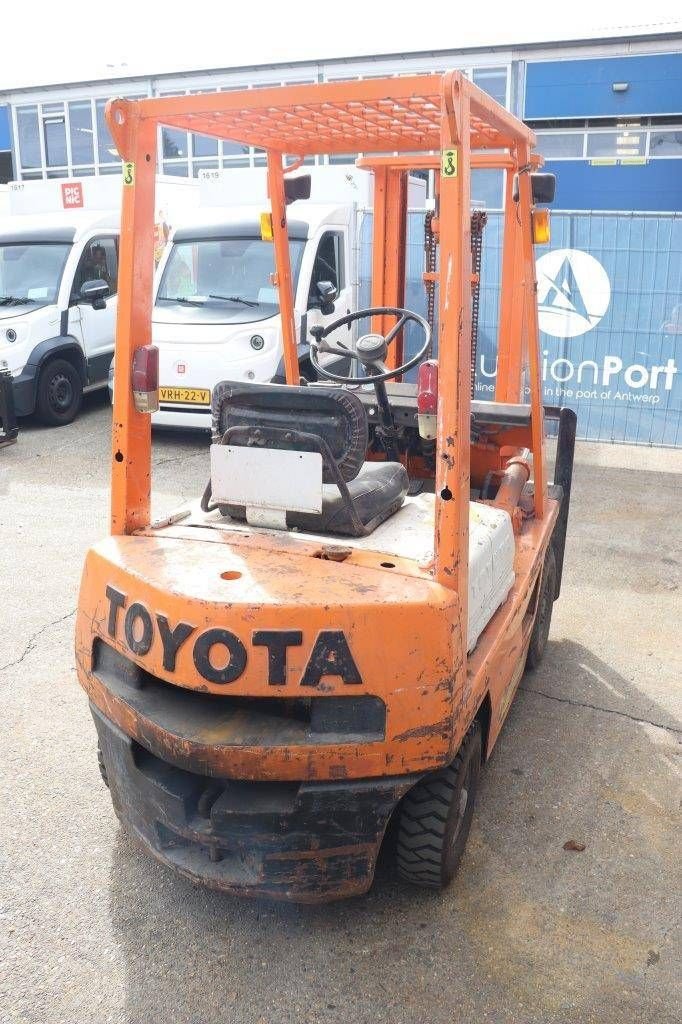 Frontstapler от тип Toyota 3FD10, Gebrauchtmaschine в Antwerpen (Снимка 7)