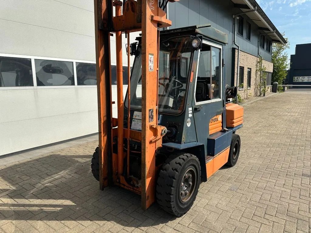 Frontstapler typu Toyota 4 ton Triplex Freelift Sideshift LPG Heftruck, Gebrauchtmaschine w VEEN (Zdjęcie 4)