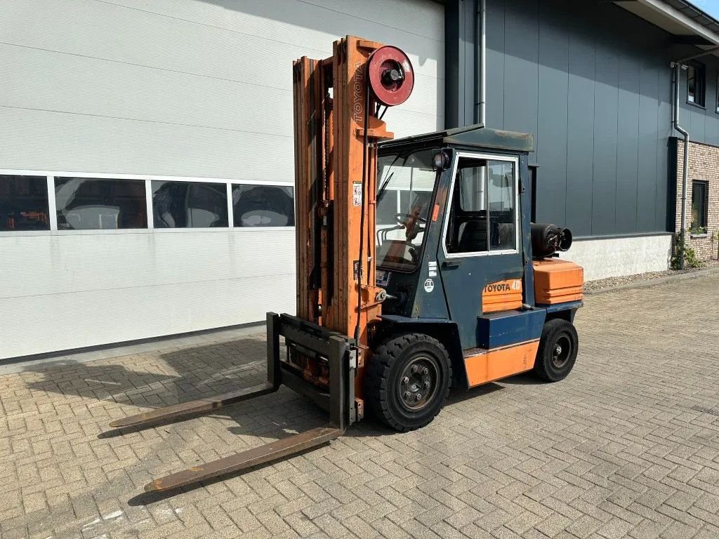 Frontstapler a típus Toyota 4 ton Triplex Freelift Sideshift LPG Heftruck, Gebrauchtmaschine ekkor: VEEN (Kép 2)