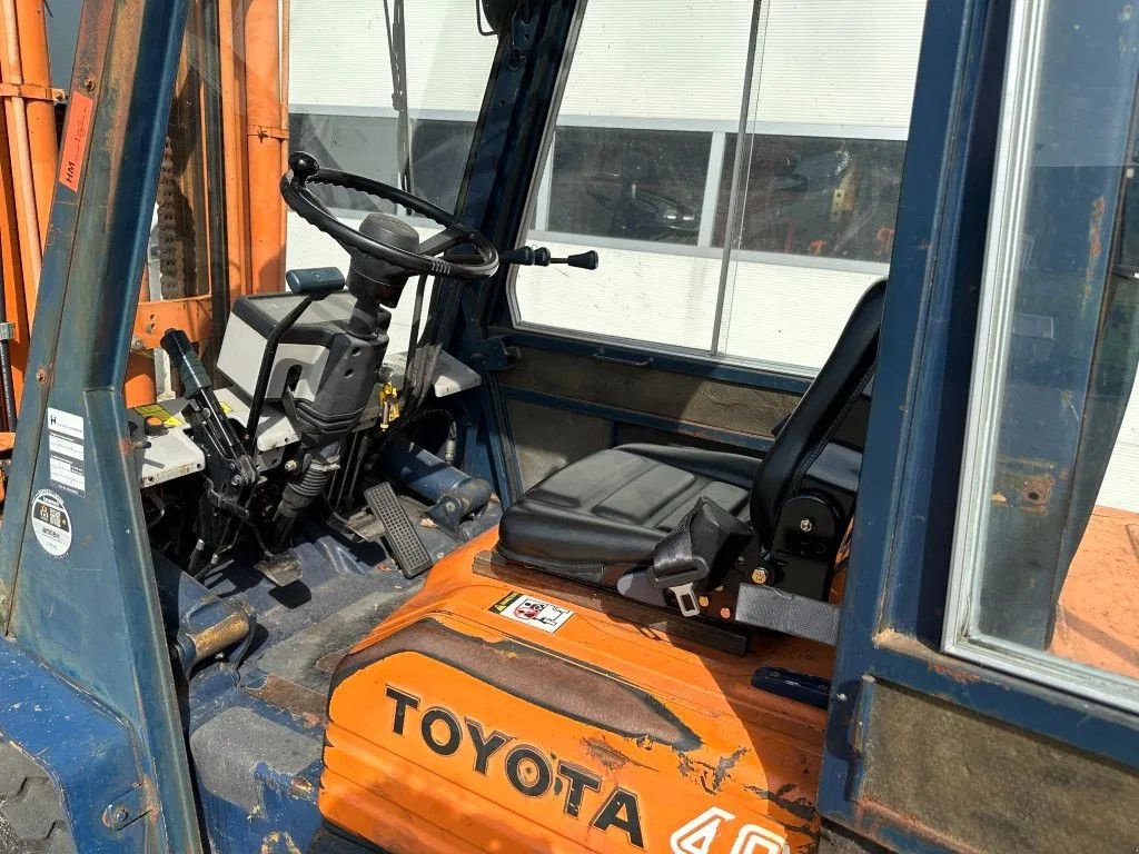 Frontstapler del tipo Toyota 4 ton Triplex Freelift Sideshift LPG Heftruck, Gebrauchtmaschine In VEEN (Immagine 9)