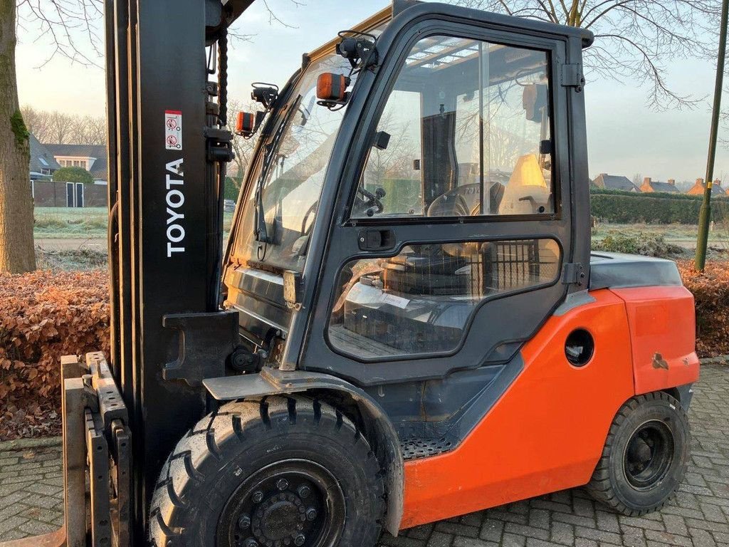 Frontstapler van het type Toyota 40-8FD50N, Gebrauchtmaschine in Antwerpen (Foto 10)