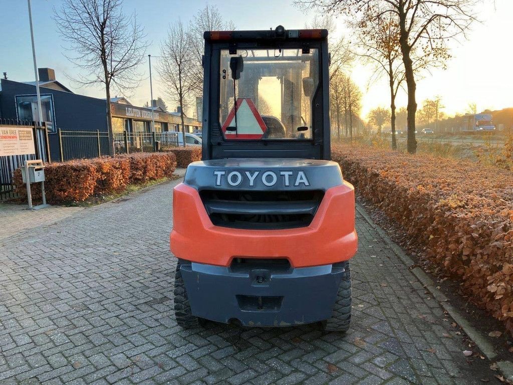 Frontstapler van het type Toyota 40-8FD50N, Gebrauchtmaschine in Antwerpen (Foto 4)