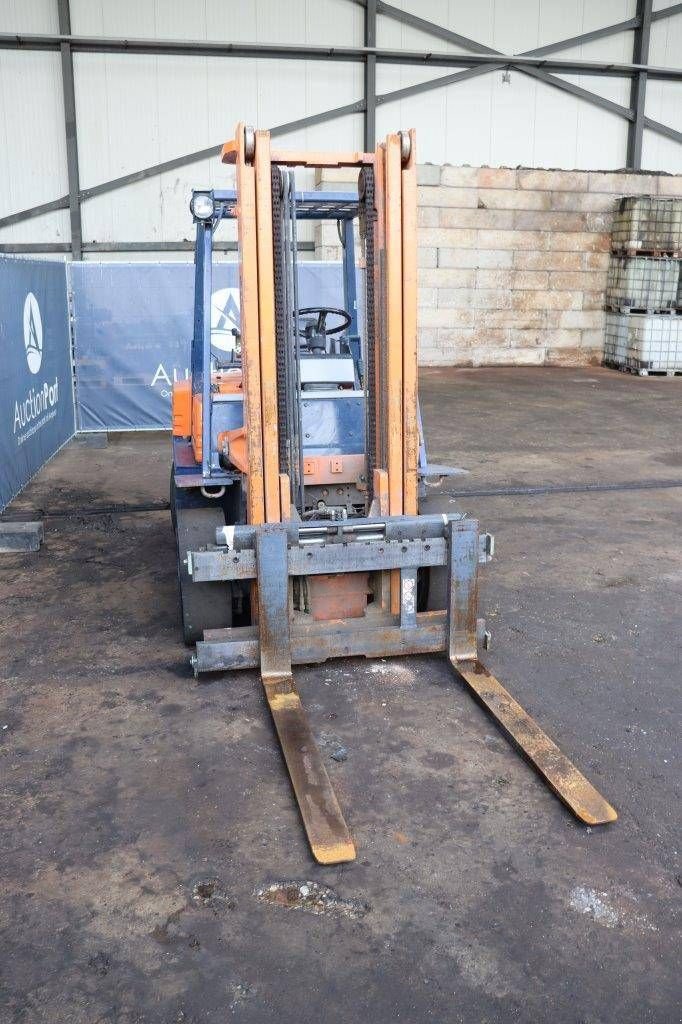 Frontstapler tipa Toyota 40 forklift, Gebrauchtmaschine u Antwerpen (Slika 8)