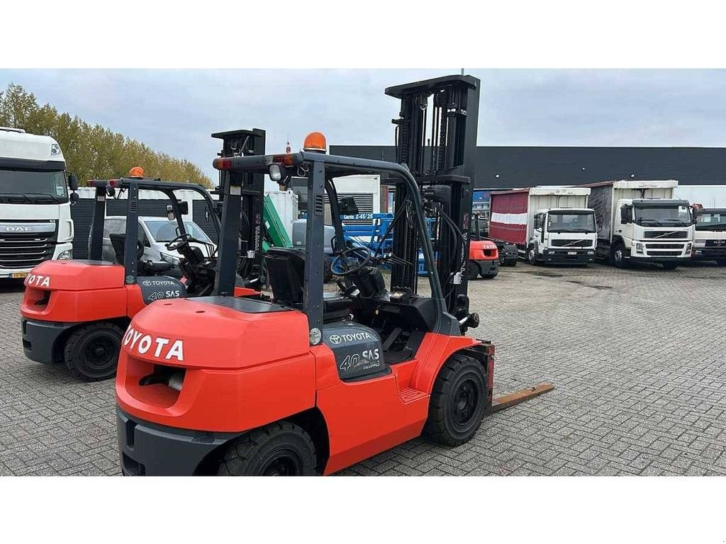 Frontstapler du type Toyota 42-7FD35, Gebrauchtmaschine en Antwerpen (Photo 4)