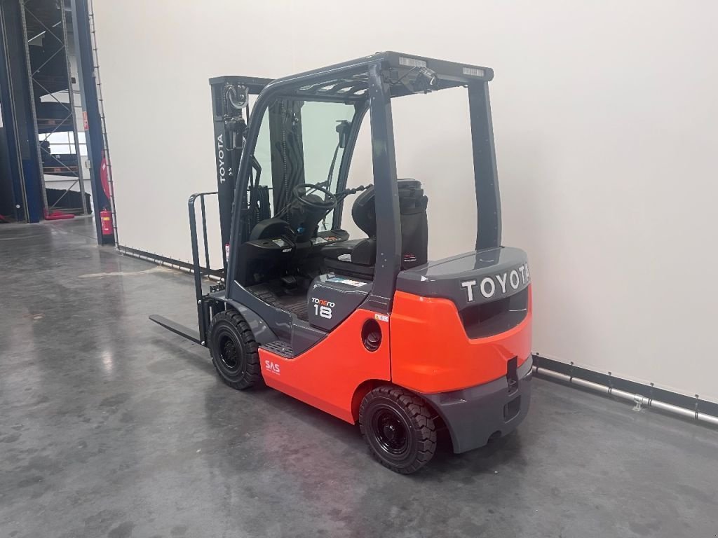 Frontstapler del tipo Toyota 42-8 FDF 18, Neumaschine en Culemborg (Imagen 7)