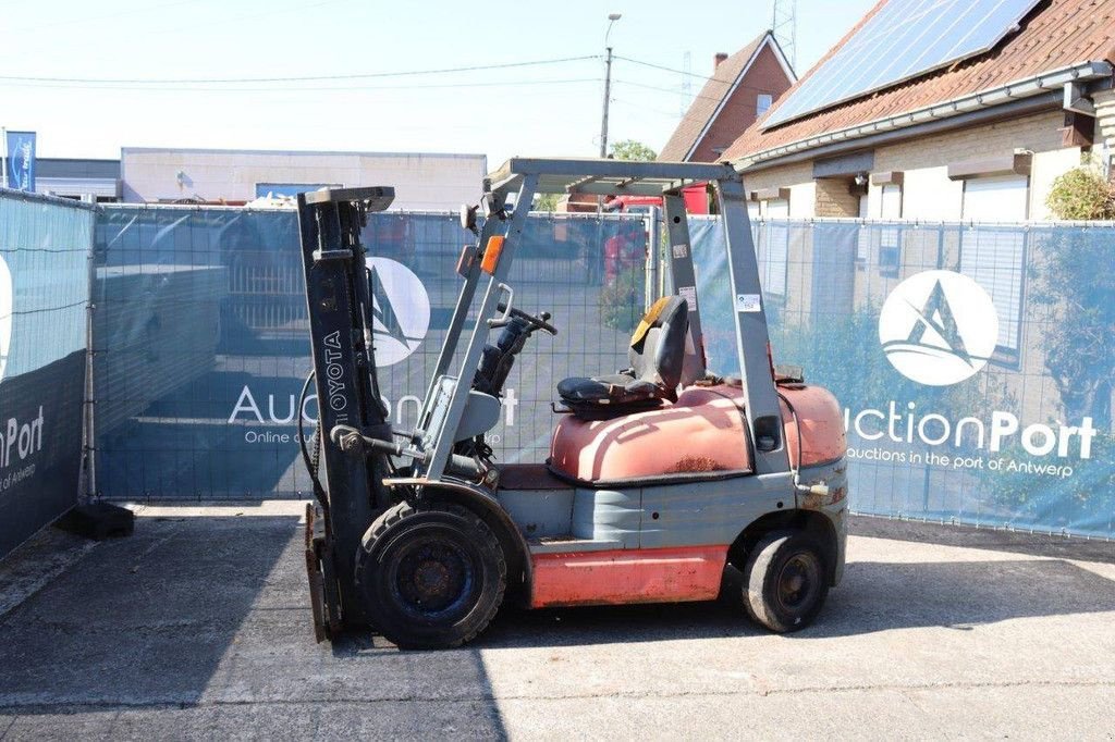 Frontstapler Türe ait Toyota 426FGF25, Gebrauchtmaschine içinde Antwerpen (resim 1)