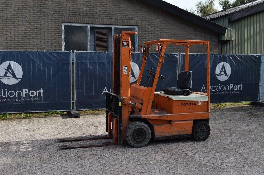 Frontstapler tip Toyota 4FB25, Gebrauchtmaschine in Antwerpen (Poză 1)