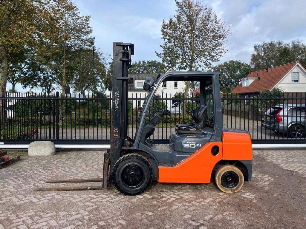 Frontstapler van het type Toyota 52-8FDF30, Gebrauchtmaschine in Antwerpen (Foto 2)