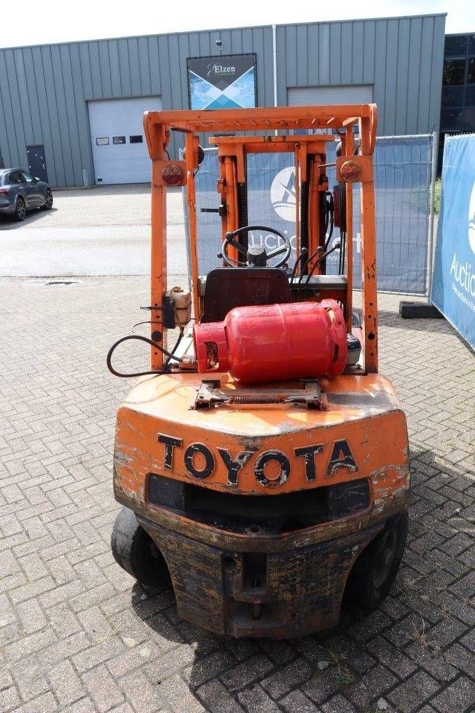 Frontstapler typu Toyota 62-4FG25, Gebrauchtmaschine w Antwerpen (Zdjęcie 4)