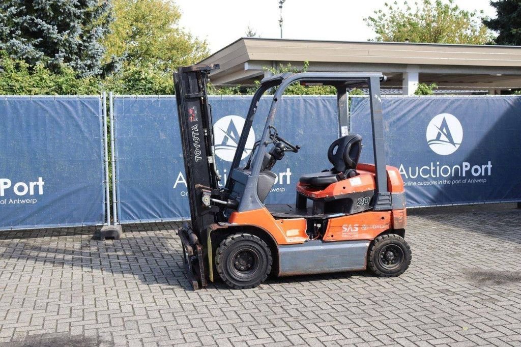 Frontstapler of the type Toyota 7FB20, Gebrauchtmaschine in Antwerpen (Picture 1)