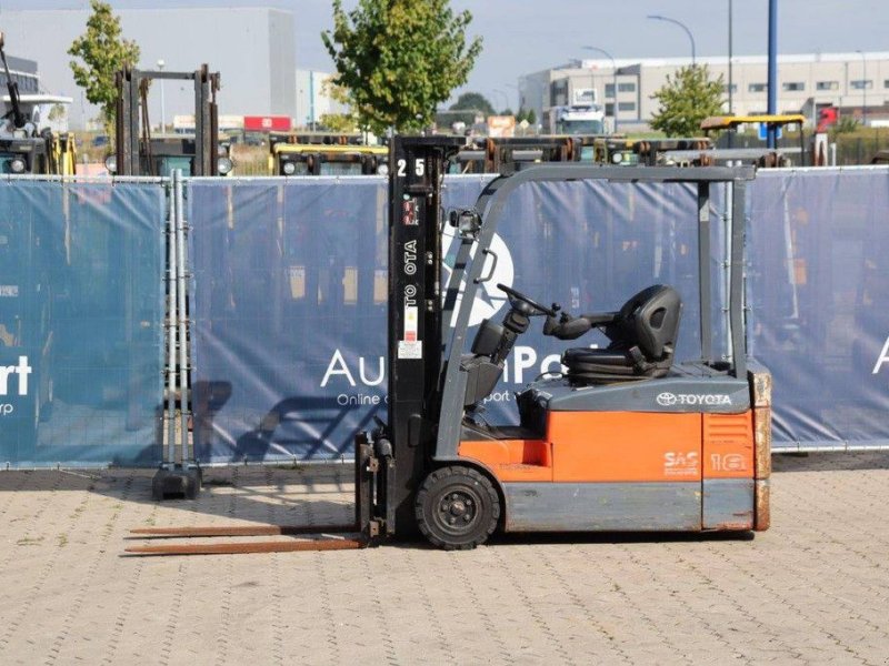 Frontstapler van het type Toyota 7FBEF18, Gebrauchtmaschine in Antwerpen (Foto 1)