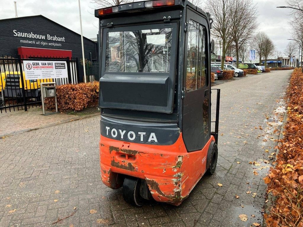 Frontstapler of the type Toyota 7FBEST13, Gebrauchtmaschine in Antwerpen (Picture 5)