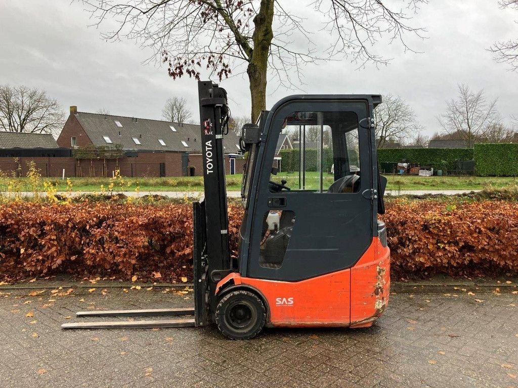 Frontstapler of the type Toyota 7FBEST13, Gebrauchtmaschine in Antwerpen (Picture 2)