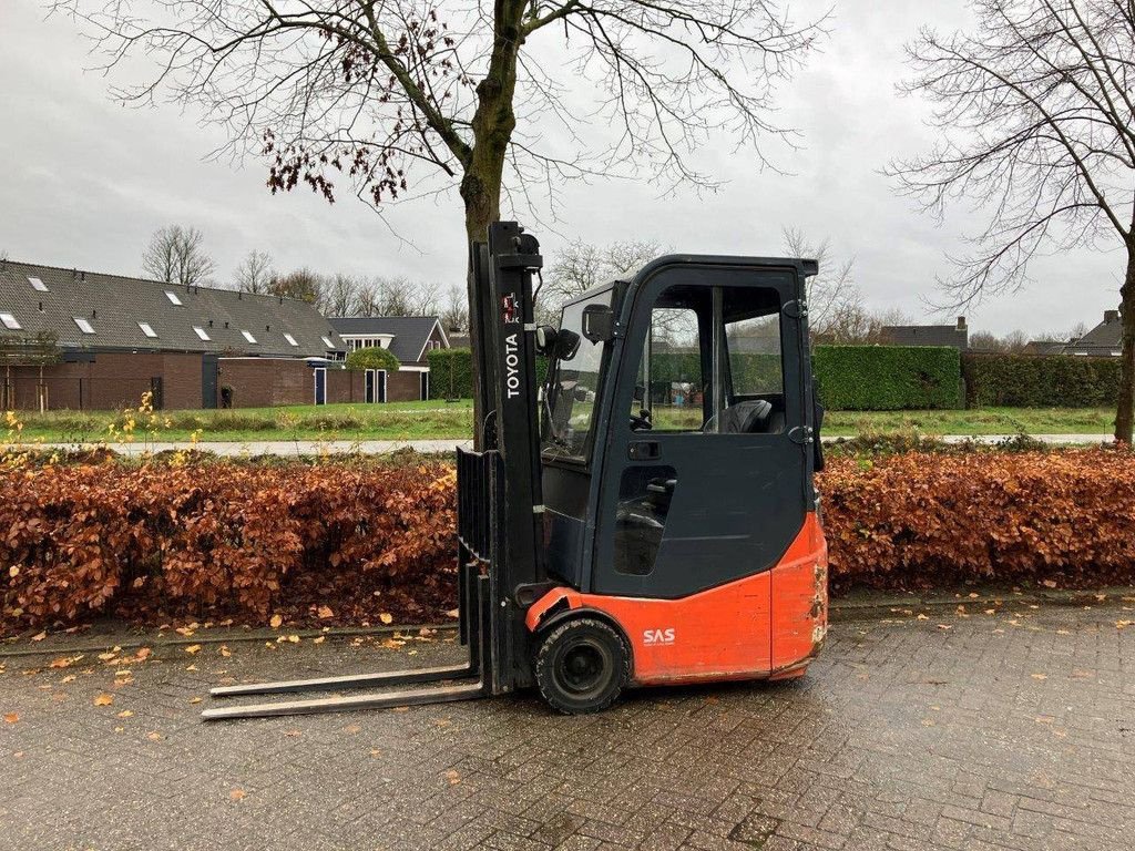 Frontstapler of the type Toyota 7FBEST13, Gebrauchtmaschine in Antwerpen (Picture 1)