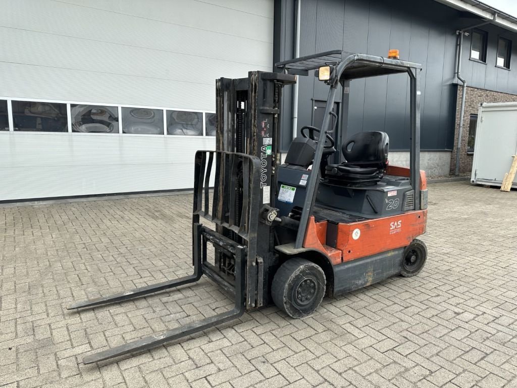 Frontstapler za tip Toyota 7FBMF20 2 ton Triplex Freelift Sideshift Elektra Heftruck, Gebrauchtmaschine u VEEN (Slika 1)