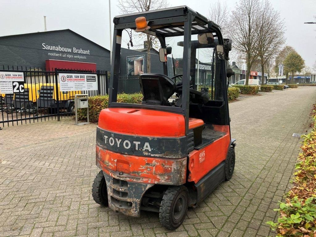 Frontstapler of the type Toyota 7FBMF20, Gebrauchtmaschine in Antwerpen (Picture 5)