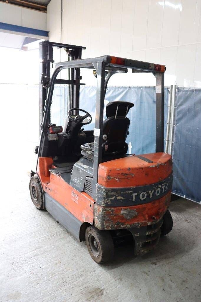 Frontstapler typu Toyota 7FBMF25, Gebrauchtmaschine w Antwerpen (Zdjęcie 3)