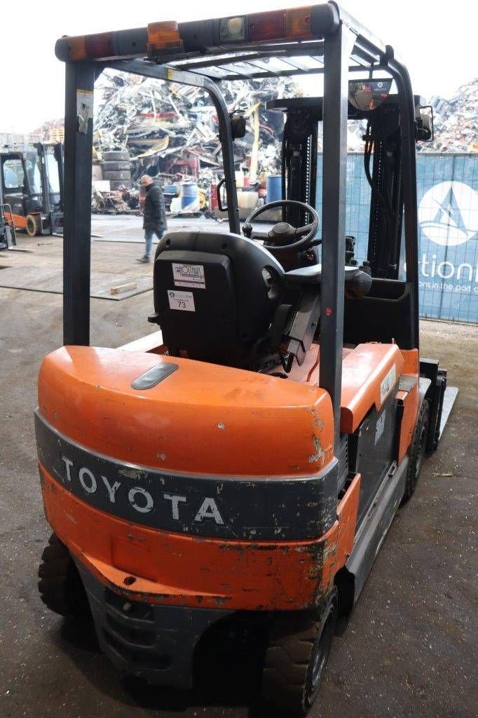 Frontstapler del tipo Toyota 7FBMF25, Gebrauchtmaschine en Antwerpen (Imagen 5)