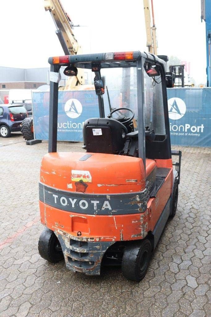 Frontstapler tipa Toyota 7FBMF30, Gebrauchtmaschine u Antwerpen (Slika 5)