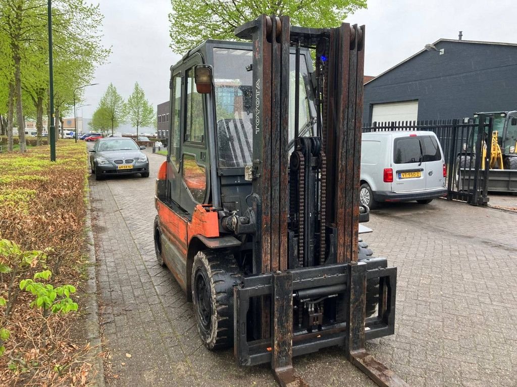 Frontstapler of the type Toyota 7FBMF40, Gebrauchtmaschine in Antwerpen (Picture 7)