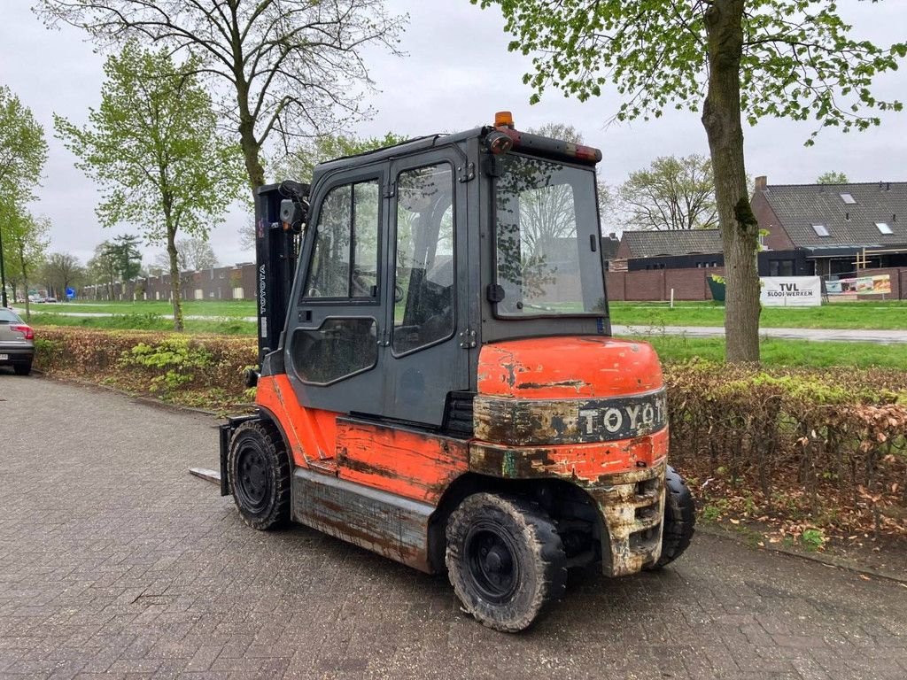 Frontstapler of the type Toyota 7FBMF40, Gebrauchtmaschine in Antwerpen (Picture 3)