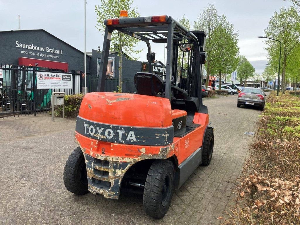 Frontstapler of the type Toyota 7FBMF45, Gebrauchtmaschine in Antwerpen (Picture 5)