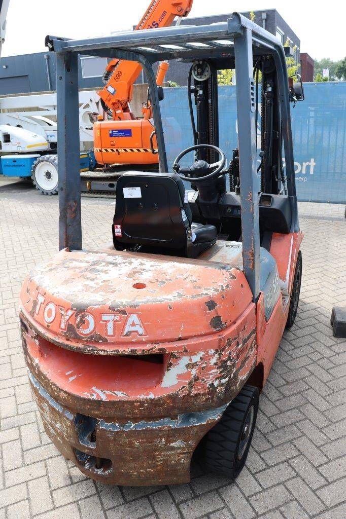 Frontstapler typu Toyota 7FDF25, Gebrauchtmaschine w Antwerpen (Zdjęcie 5)