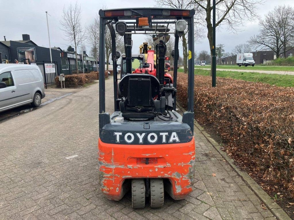 Frontstapler des Typs Toyota 8FBE20T, Gebrauchtmaschine in Antwerpen (Bild 4)