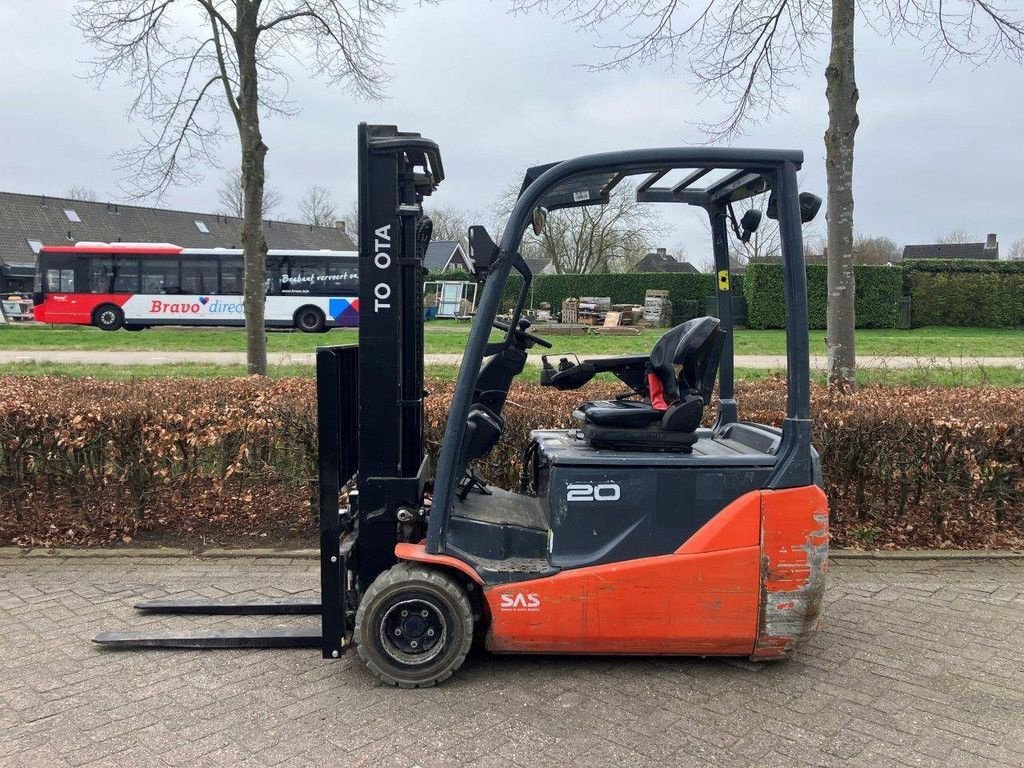 Frontstapler typu Toyota 8FBE20T, Gebrauchtmaschine w Antwerpen (Zdjęcie 2)