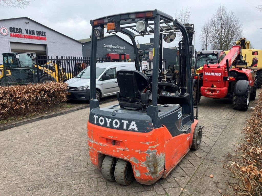 Frontstapler del tipo Toyota 8FBE20T, Gebrauchtmaschine en Antwerpen (Imagen 5)