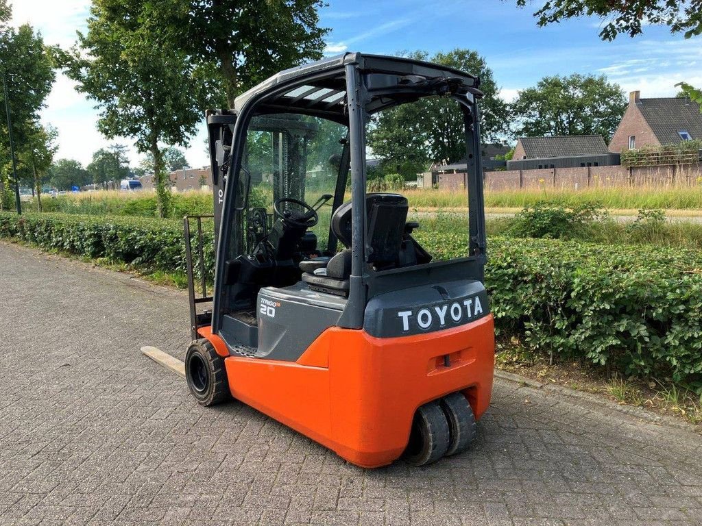 Frontstapler of the type Toyota 8FBE20T, Gebrauchtmaschine in Antwerpen (Picture 3)