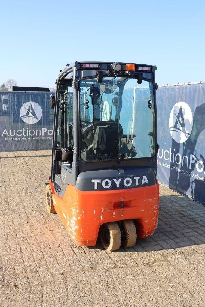 Frontstapler del tipo Toyota 8FBEK16T, Gebrauchtmaschine In Antwerpen (Immagine 4)