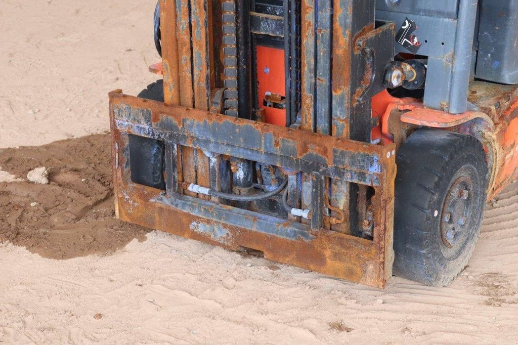 Frontstapler tip Toyota 8FBEK18T, Gebrauchtmaschine in Antwerpen (Poză 10)