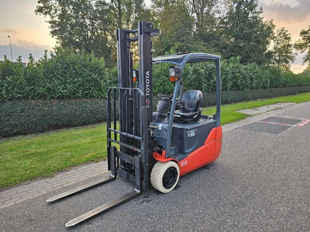 Frontstapler van het type Toyota 8FBET18 Heftruck 1800KG 3.7M Freelift Sideshift 3001 UUR!, Gebrauchtmaschine in Brakel (Foto 2)