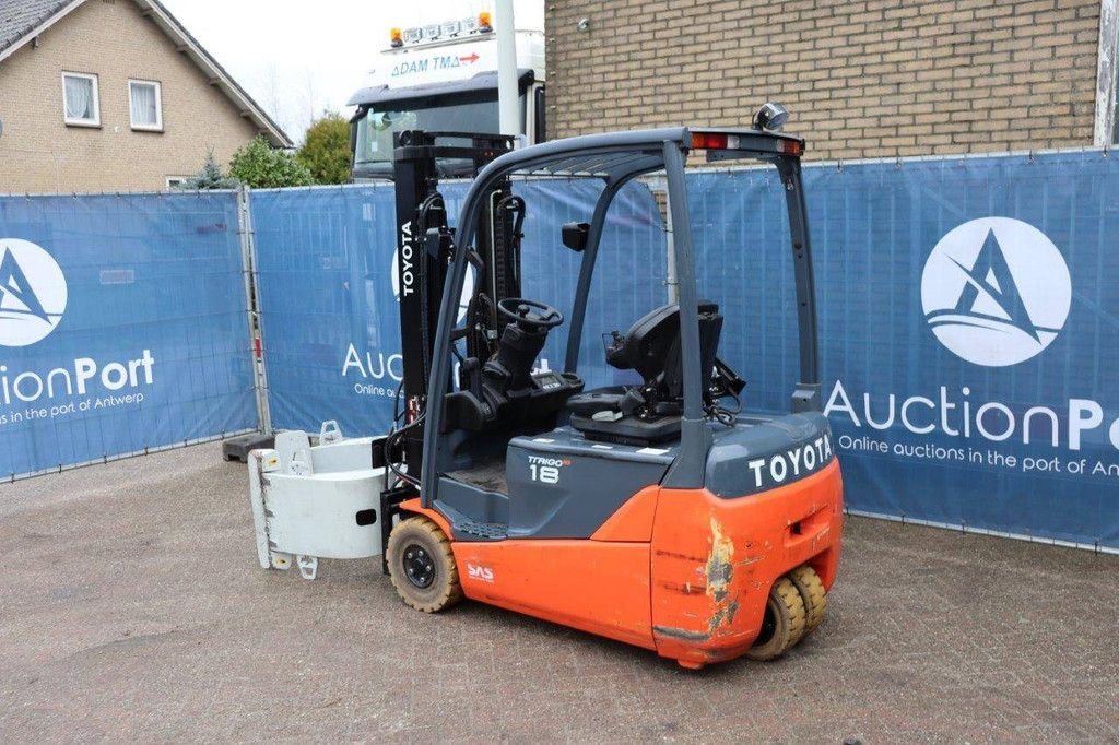 Frontstapler za tip Toyota 8FBET18, Gebrauchtmaschine u Antwerpen (Slika 3)