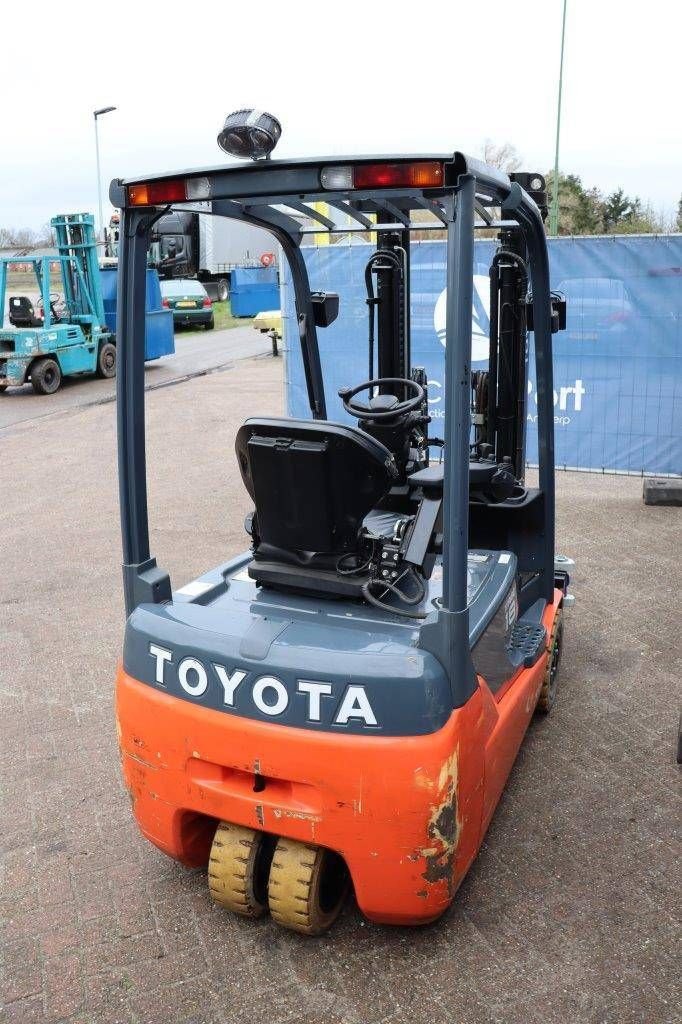 Frontstapler del tipo Toyota 8FBET18, Gebrauchtmaschine en Antwerpen (Imagen 5)