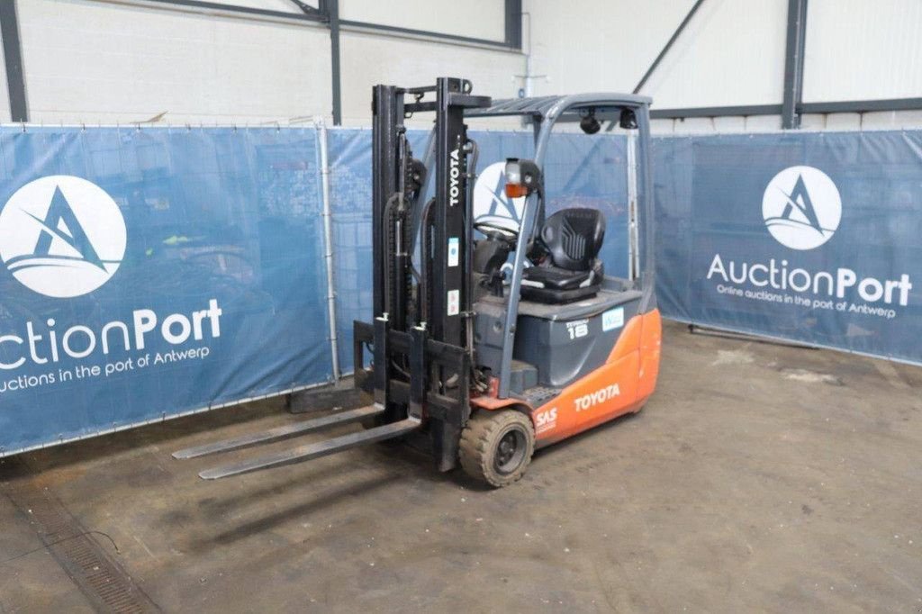 Frontstapler del tipo Toyota 8FBET18, Gebrauchtmaschine en Antwerpen (Imagen 9)