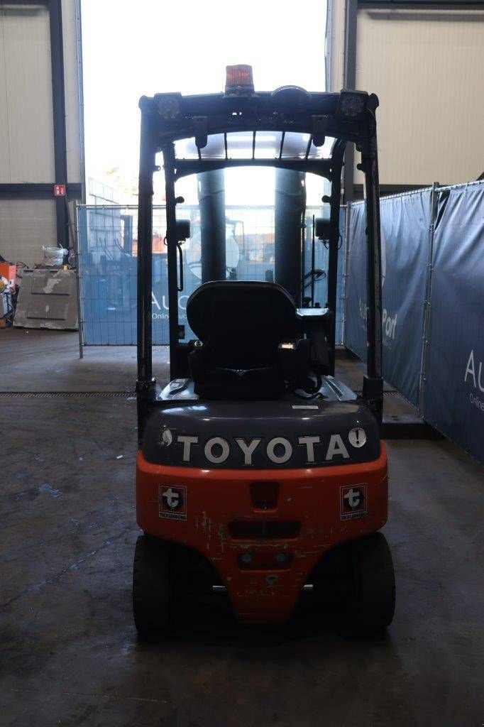 Frontstapler des Typs Toyota 8FBM18T, Gebrauchtmaschine in Antwerpen (Bild 5)