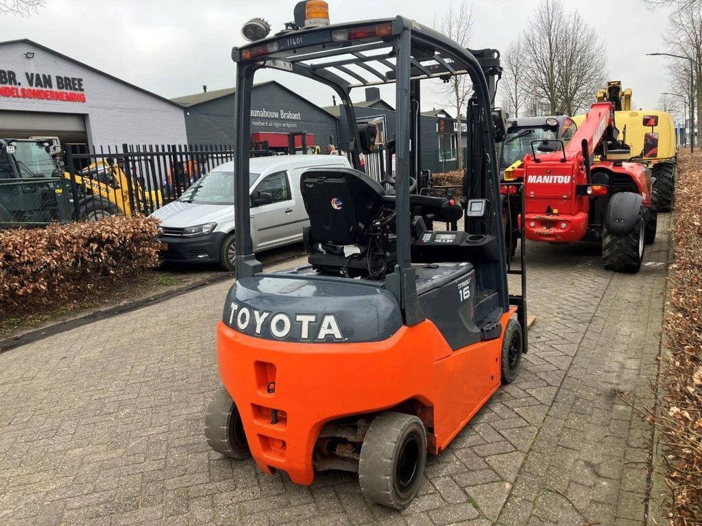 Frontstapler des Typs Toyota 8FBMT16, Gebrauchtmaschine in Antwerpen (Bild 5)