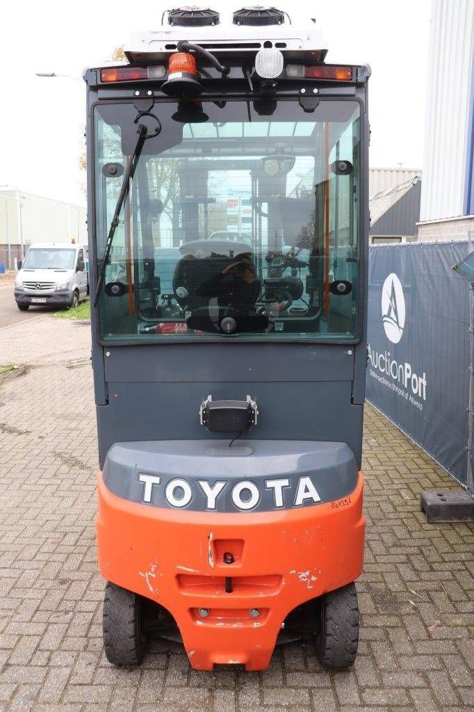 Frontstapler tip Toyota 8FBMT25, Gebrauchtmaschine in Antwerpen (Poză 4)