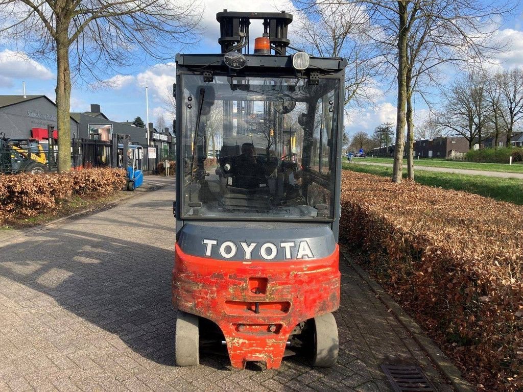 Frontstapler of the type Toyota 8FBMT30, Gebrauchtmaschine in Antwerpen (Picture 4)