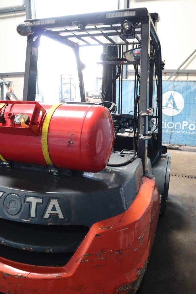 Frontstapler tipa Toyota 8FG45N, Gebrauchtmaschine u Antwerpen (Slika 5)